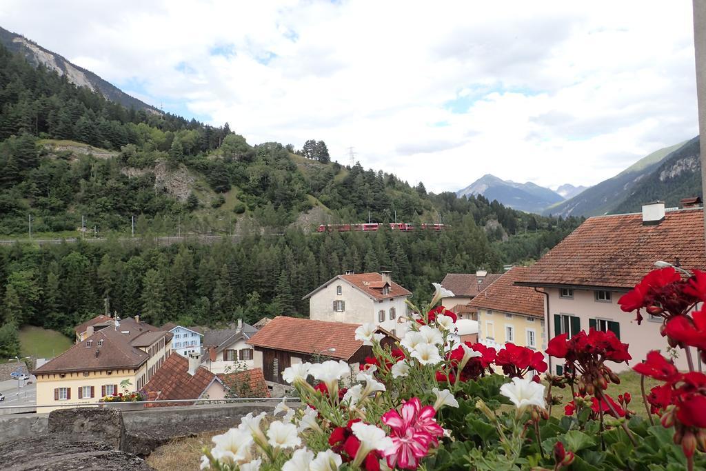 Hotel Raetia Tiefencastel Dış mekan fotoğraf